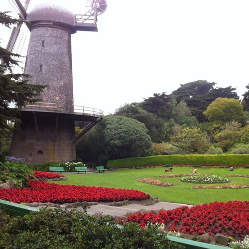 Queen Wilhelmina Tulip Garden