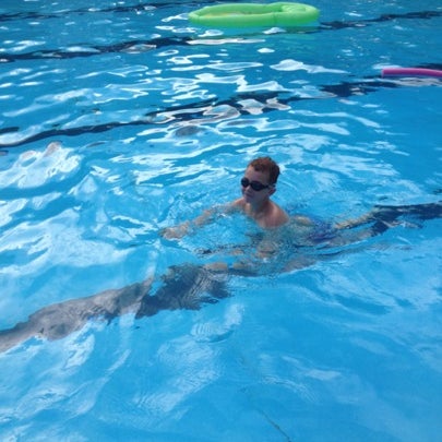 Edgewood pool and tennis club