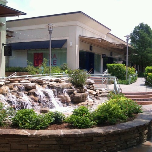 The Shops at La Cantera 15900 La Cantera Pkwy San Antonio