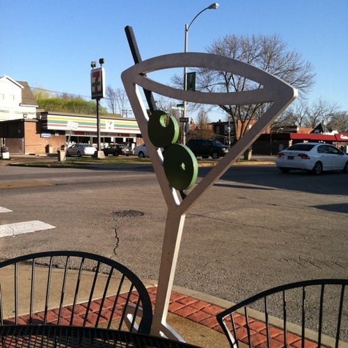 Three Monkeys 3153 Rd St Louis