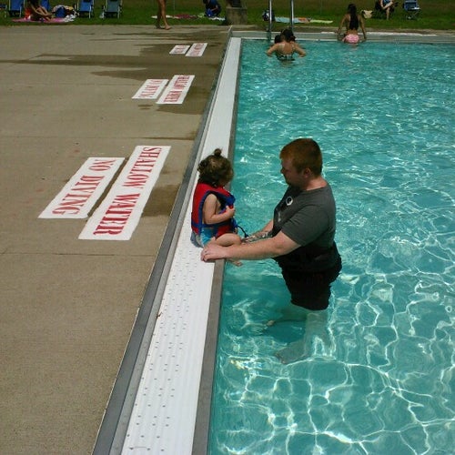 McDade Park Pool