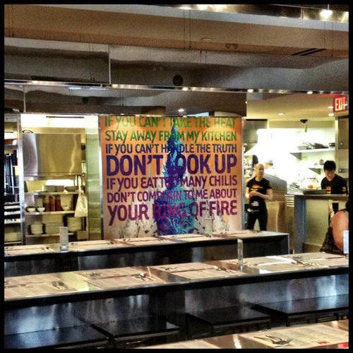 Salad King 340 Yonge St Toronto