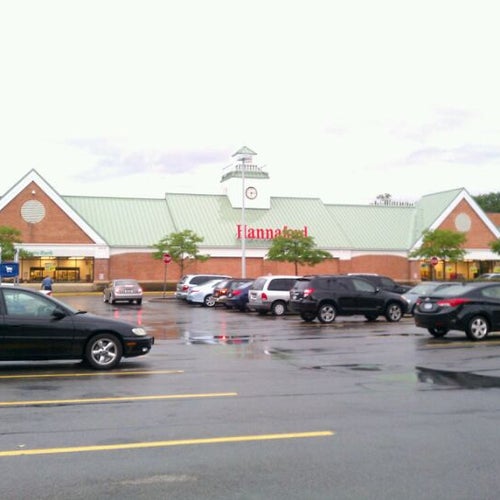 Hannaford Supermarket