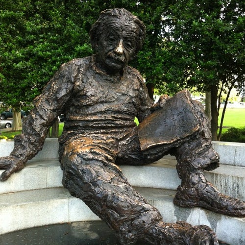 Albert Einstein Memorial