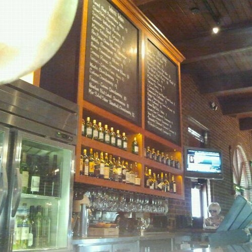 J. Alexanders Restaurant 2415 N Federal Hwy Fort Lauderdale