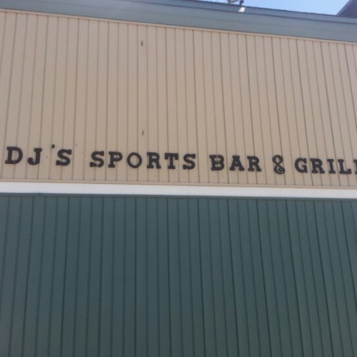DJ's Sports Bar & Grill 222 E Chicago Ave Westmont