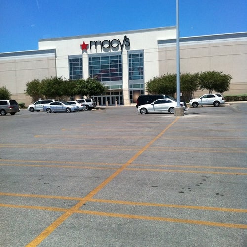 Macy's 15900 La Cantera Pkwy Bldg 16 San Antonio