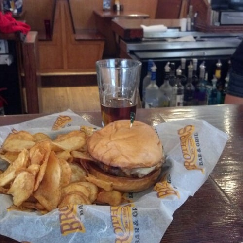 Brothers Bar & Grill MPLS 430 1st Ave N Minneapolis