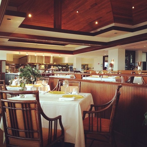 Hoku's 5000 Kahala Ave Honolulu