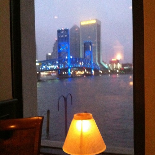 Ruth's Chris Steak House 1201 Riverplace Boulevard, Crown Plaza Hotel Jacksonville
