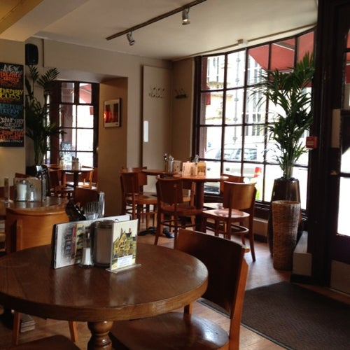 Queen's Lane Coffee House 40 High St Oxford