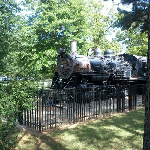 Freedom Park 1900 East Blvd Charlotte