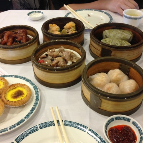 Hong Kong Flower Lounge Restaurant 香滿樓海鮮酒家 51 Millbrae Ave Millbrae