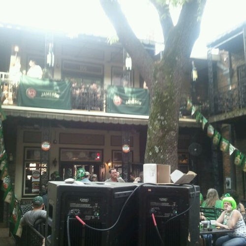 Humphrey's Bar and Grill 109 Washington St NE Huntsville