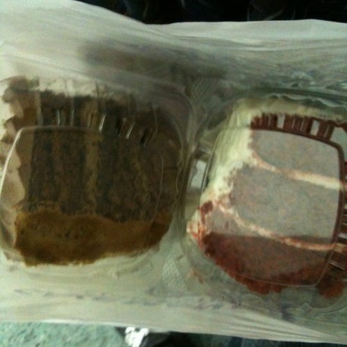 Cake Man Raven 708 Fulton St Brooklyn