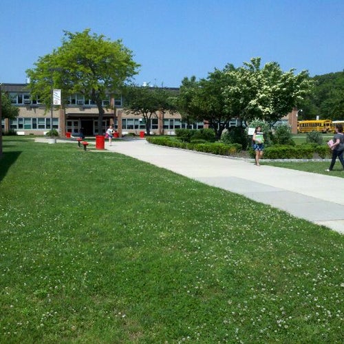 Oakdale-Bohemia Middle School