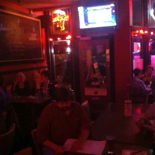 The Hutch Tavern 4606 NE Glisan St Portland