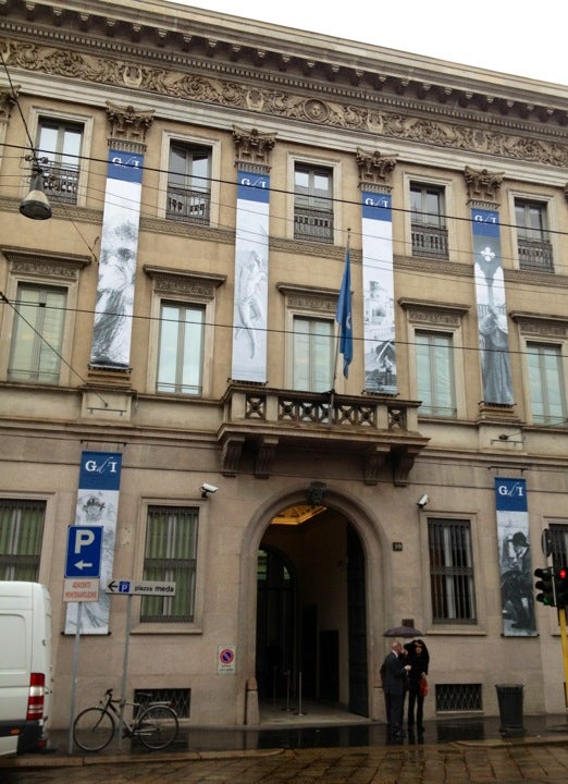 art-gallery