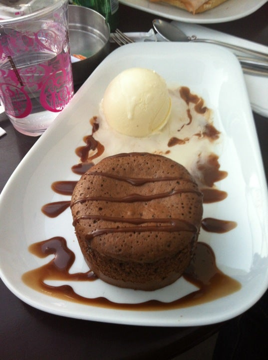 The Chocolate Bar (شوكولات بار)