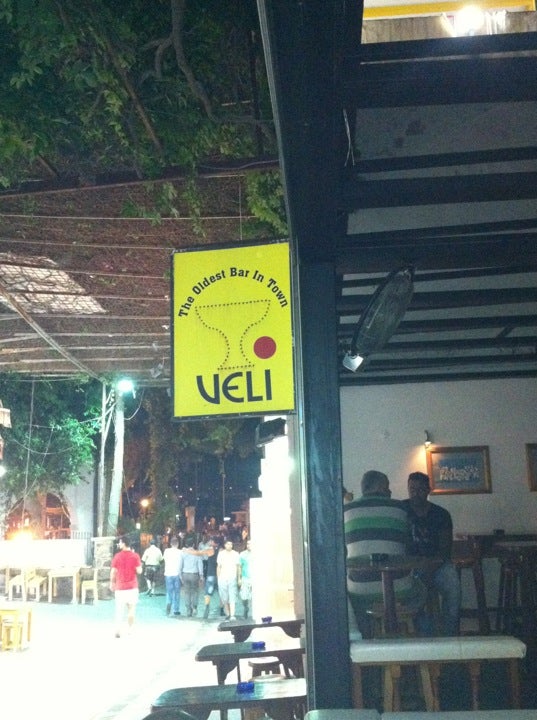 bar