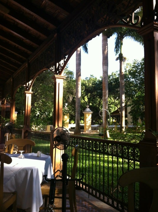 restaurant