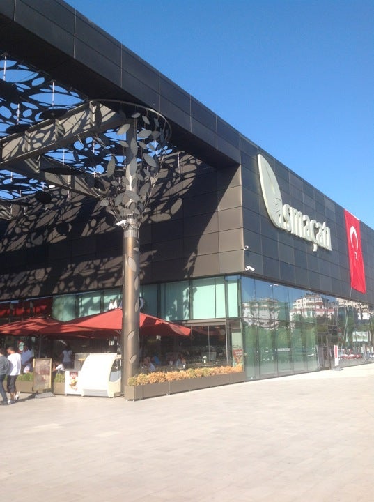shopping-mall
