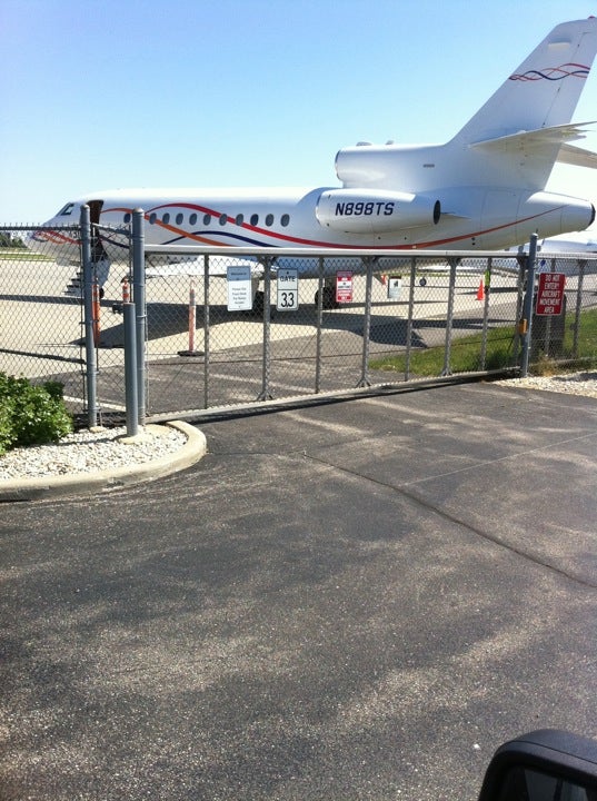 airport-terminal