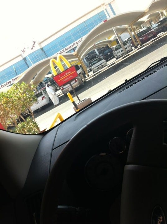 fast-food-restaurant