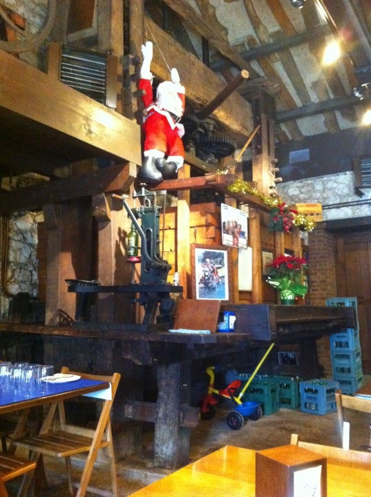 restaurant