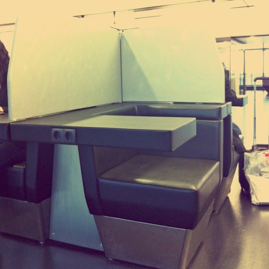 airport-terminal