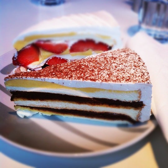 dessert-shop