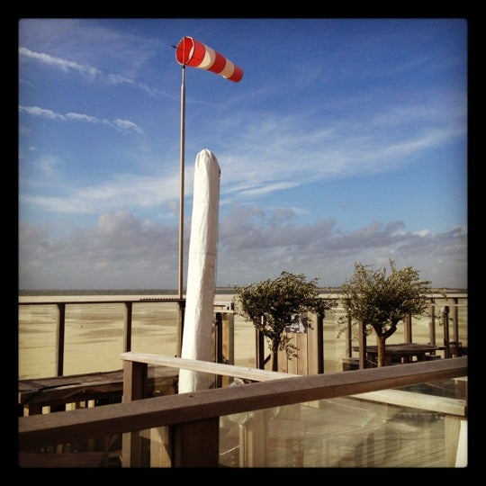 beach-bar