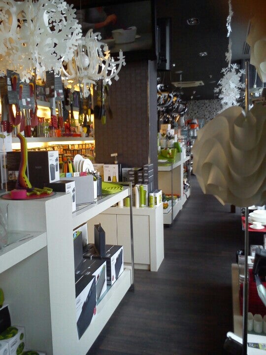 furniture-home-store