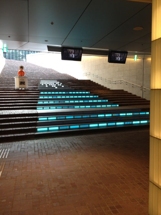shopping-mall