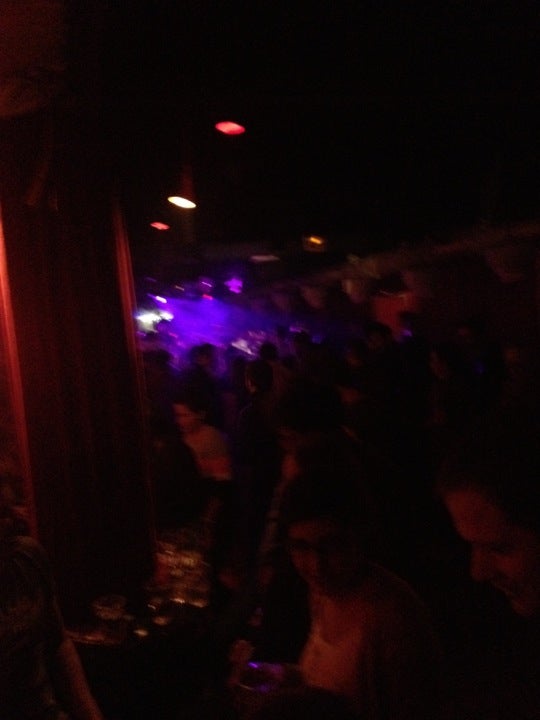 bar