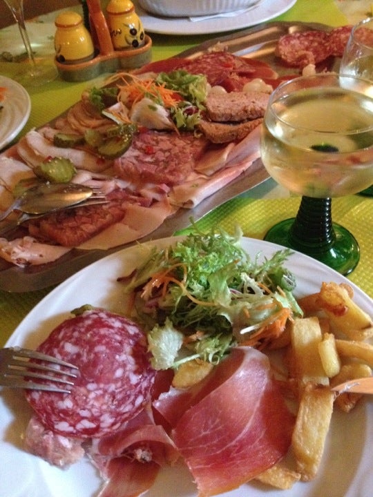 restaurant