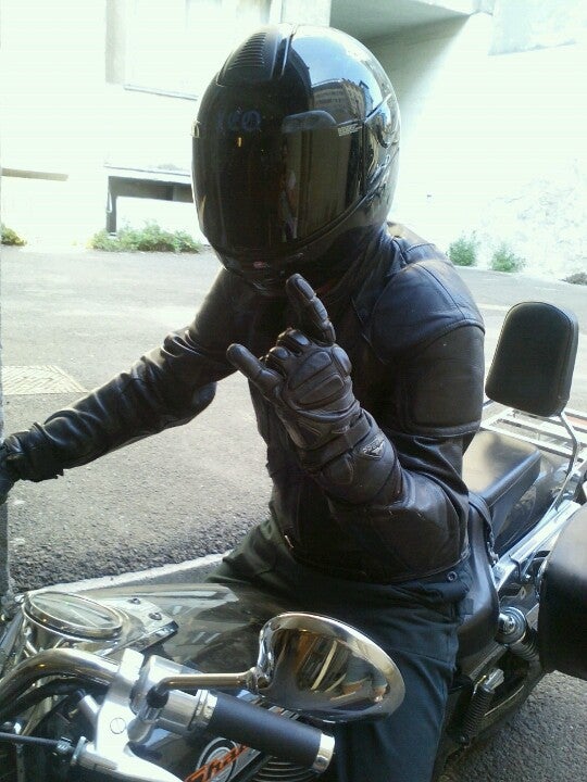 motorcycle-shop