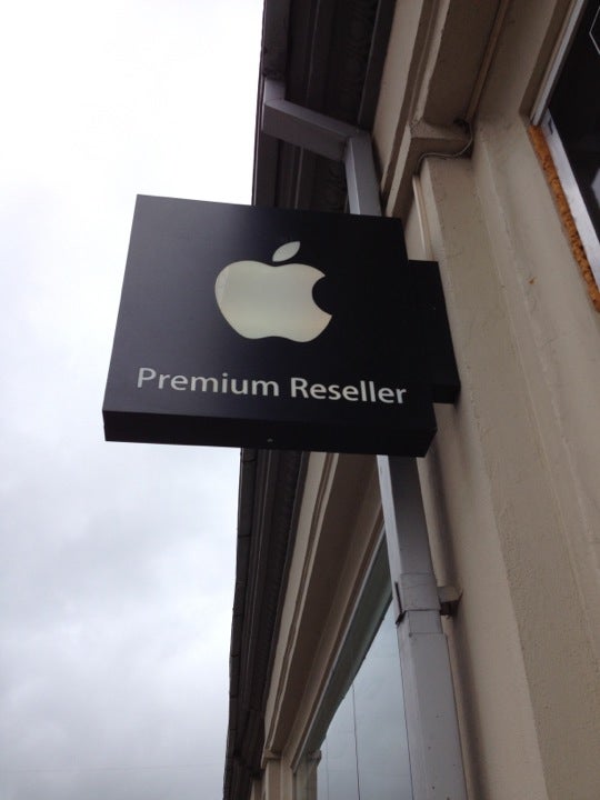 photo of Apple Store
