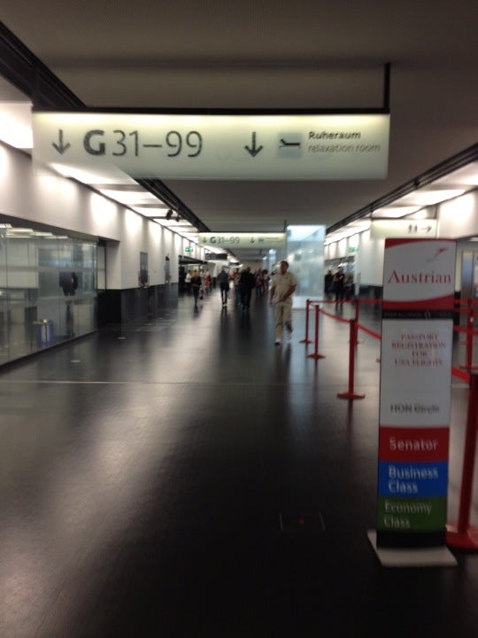 airport-terminal