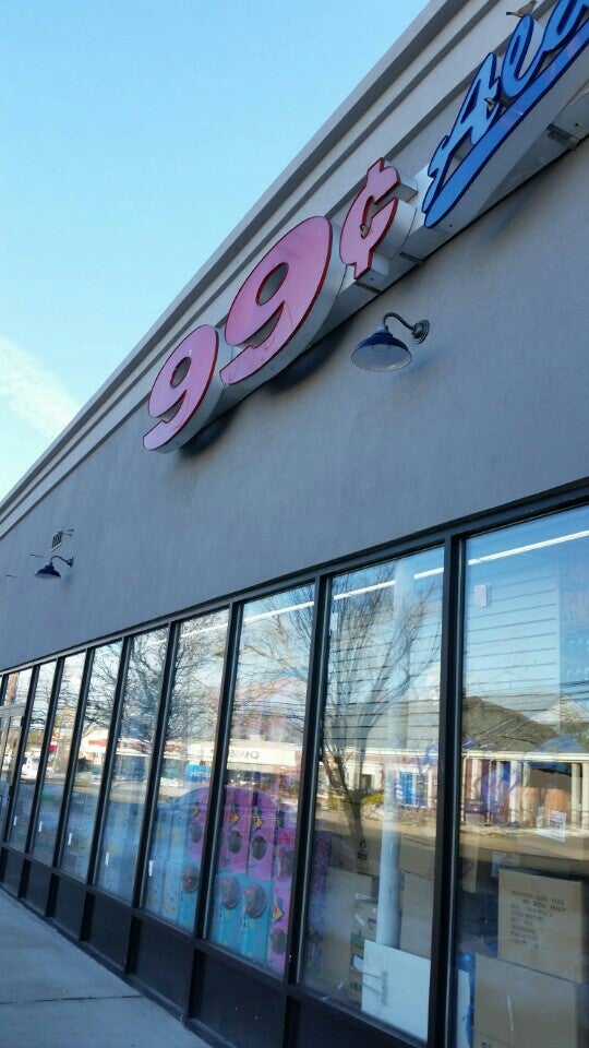 thrift-vintage-store