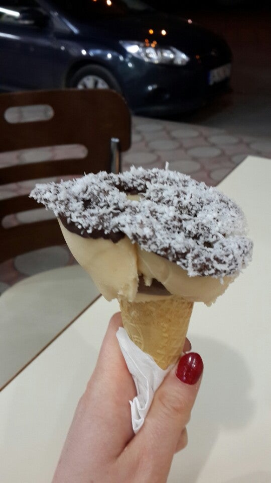 ice-cream-shop