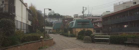東横フラワー緑道 反町駅付近 神奈川区 Yokohama 神奈川県