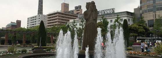 水の守護神 関内 Da Dis Mekan Heykeli
