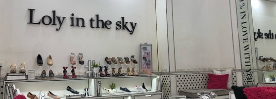 Loly In The Sky - Kaufhaus
