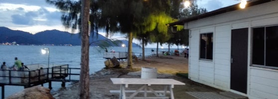 D Pine Cafe Marina Island Rockbound Fishing Chalet Marina Island Km1