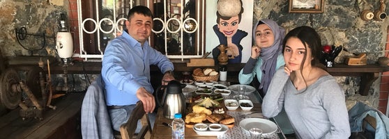 Arne ülke fazla germek  Nar Ağacı - Posto per la colazione in Kurnaköy