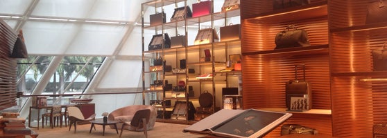 Louis Vuitton Island Maison - Boutique in Singapore