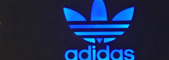 adidas store iconsiam