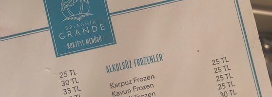 Spiaggia Grande Alaçatıda Plaj Barı