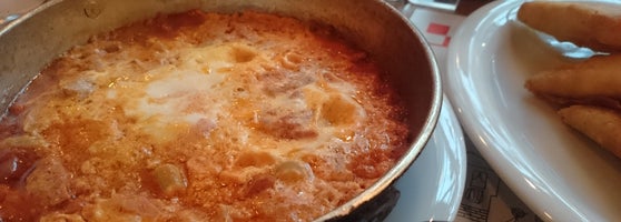 Seratonin Cafe İcadiye�de Kafe